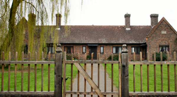 almshouses front